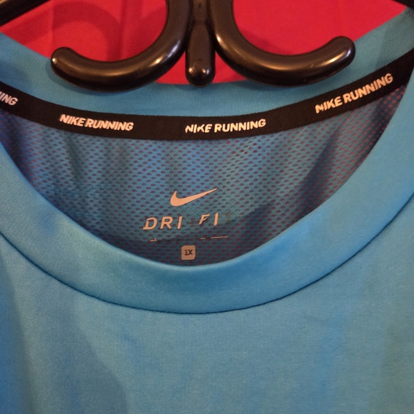 Mens Nike Turquoise  Dri-FIT Tank Top - Picture 2 of 3